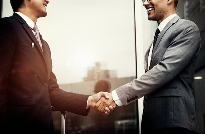 tố chất làm lãnh đạo là khả năng trao quyền và động viên cho cấp dưới