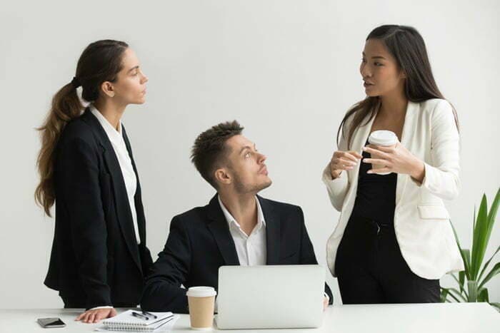 Mối quan hệ giữa quản lý và lãnh đạo