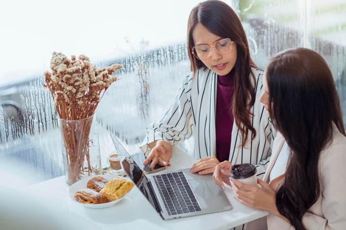 Trong tư vấn bán hàng cần hỏi ý kiến khách hàng