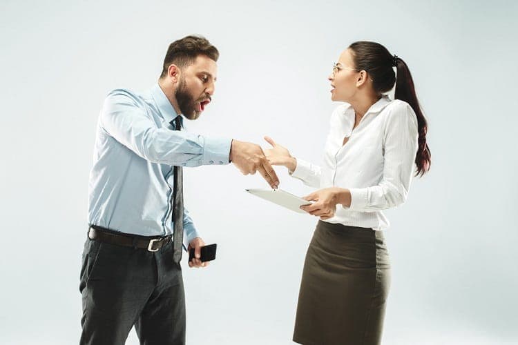 nói quá nhanh khiến trò chuyện trở nên không hiệu quả