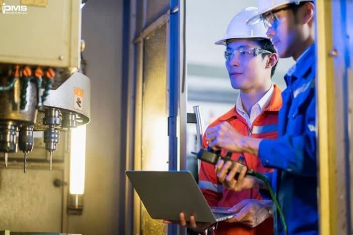 giám sát sản xuất