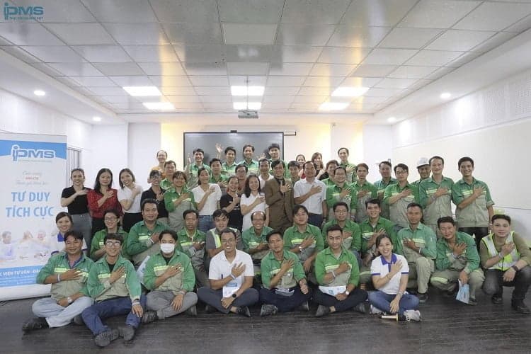 Học viên tại doanh nghiệp Saint Gobain