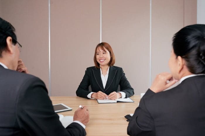 Công việc quản trị nhân sự bao gồm việc tuyển dụng