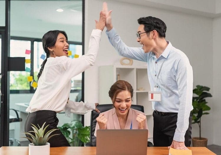 đưa ra thách thức